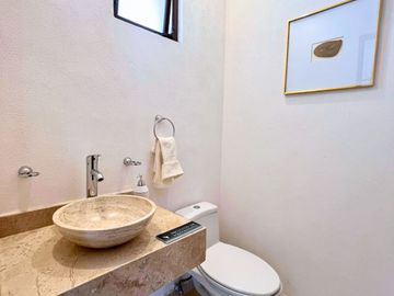 ¡Tu Hogar Ideal! Casa en Venta en Lucerna, Aguascalientes
