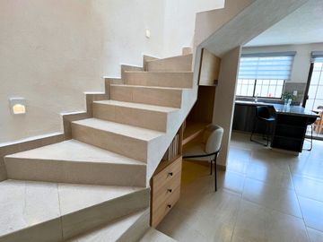 ¡Tu Hogar Ideal! Casa en Venta en Lucerna, Aguascalientes