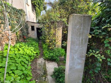 Amplia Casa en Barrio Residencial Agua Santa
