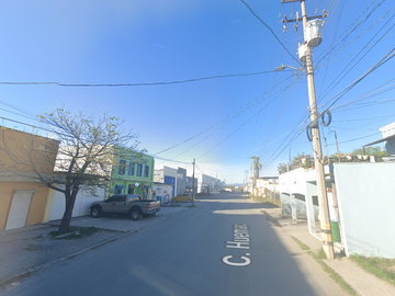 CASA EN CALLE HUEMAC, CIUDAD DEPORTIVA, MONCLOVA. ¡NO CREDITOS!