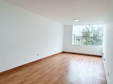 VENDO DEPARTAMENTO EN LA MOLINA (LAS LOMAS DE MOLINA VIEJA)