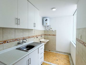 VENDO DEPARTAMENTO EN LA MOLINA (LAS LOMAS DE MOLINA VIEJA)