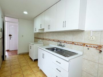 VENDO DEPARTAMENTO EN LA MOLINA (LAS LOMAS DE MOLINA VIEJA)