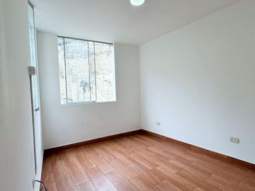 VENDO DEPARTAMENTO EN LA MOLINA (LAS LOMAS DE MOLINA VIEJA)
