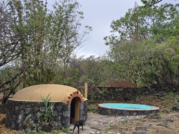 Casa en venta en Tepoztlán Morelos, con amplio terreno