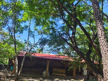 Casa en venta en Tepoztlán Morelos, con amplio terreno