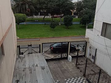 Linda Casa lista para Mudarse, En condominio cerrado con 2 cocheras, 137m2 AT
