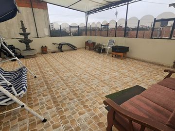 Linda Casa lista para Mudarse, En condominio cerrado con 2 cocheras, 137m2 AT