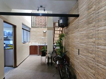 Linda Casa lista para Mudarse, En condominio cerrado con 2 cocheras, 137m2 AT