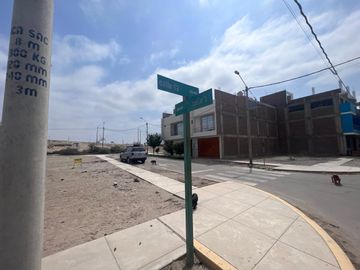 Venta de terreno en Esquina - La Florida Ica