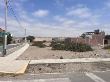 Venta de terreno en Esquina - La Florida Ica