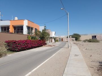 Venta de terreno en Esquina - La Florida Ica