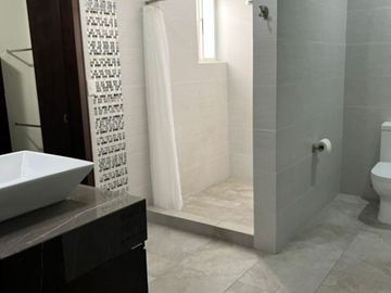 Venta de Casa en Cumbres Elite Hacienda con Paneles Solares Monterrey