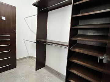 Venta de Casa en Cumbres Elite Hacienda con Paneles Solares Monterrey