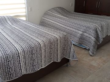 HERMOSA CASA FINCA LA MESA