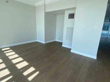 Semi-furnished 3BR for SALE in Pacific Plaza Towers, BGC