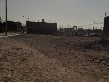 ¡Gran Oportunidad de Inversión en Terreno en Carabayllo, Lima, Perú!