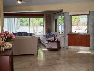 Hermosa casa en venta en condominio privado - Fracc. Colinas de Santa Fe, Xochitepec Mor.