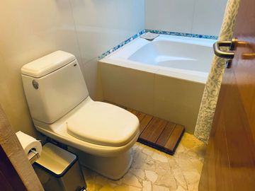 Hermosa casa en venta en condominio privado - Fracc. Colinas de Santa Fe, Xochitepec Mor.