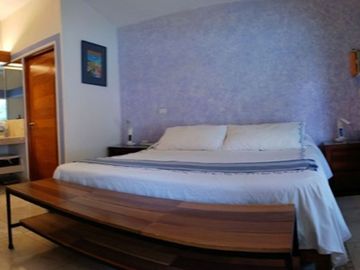 Hermosa casa en venta en condominio privado - Fracc. Colinas de Santa Fe, Xochitepec Mor.