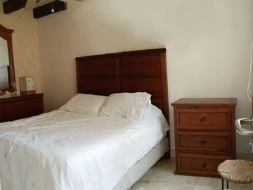 Hermosa casa en venta en condominio privado - Fracc. Colinas de Santa Fe, Xochitepec Mor.