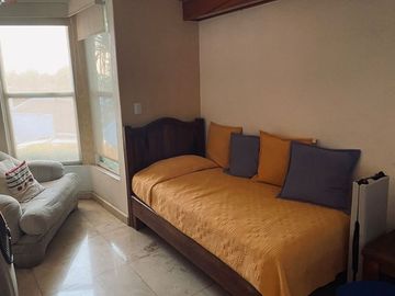 Hermosa casa en venta en condominio privado - Fracc. Colinas de Santa Fe, Xochitepec Mor.