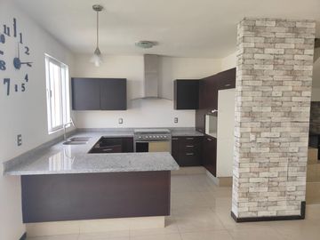 CASA EN VENTA REAL DEL CARMEN - 4 RECAMARAS ENTREGA PARA JULIO 2025