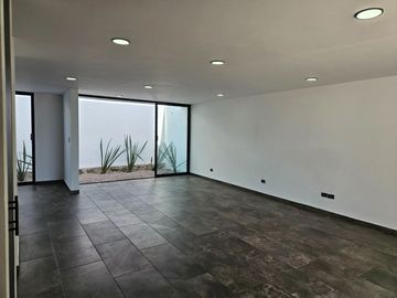 EXCELENTE CASA PREVENTA