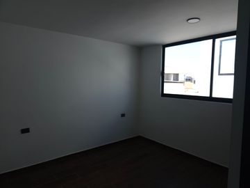 EXCELENTE CASA PREVENTA