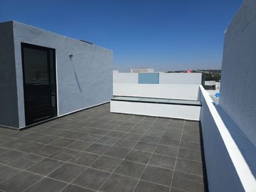 EXCELENTE CASA PREVENTA