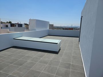 EXCELENTE CASA PREVENTA