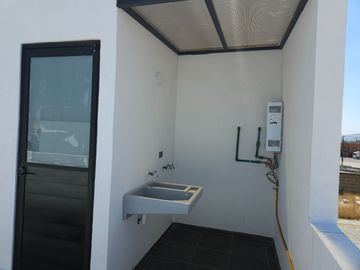 EXCELENTE CASA PREVENTA