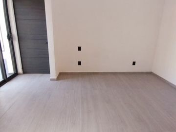 Casa sola con alberca en fracc. Granjas Mérida de Temixco