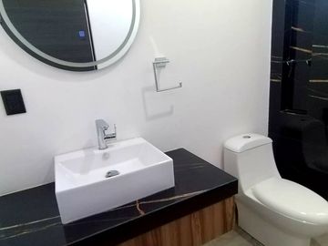 Casa sola con alberca en fracc. Granjas Mérida de Temixco