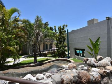 Bonita casa en venta - Fraccionamiento Club de Golf Santa Fe, Xochitepec, Morelos
