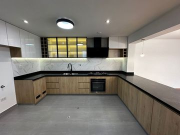 ¡Departamentos de Estreno en Aurora, Miraflores!