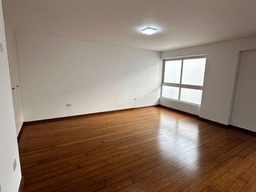 ¡Departamentos de Estreno en Aurora, Miraflores!