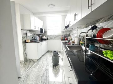 VENDO HERMOSO DPTO EN SURCO - AV.JACARANDA