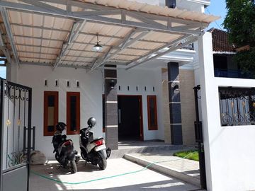 Rumah Baru  2 Lantai dekat Jalan Besi Jangkang