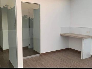 Dúplex frente a parque Urb. Alpamayo $ 170,000