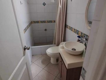 Dúplex frente a parque Urb. Alpamayo $ 170,000