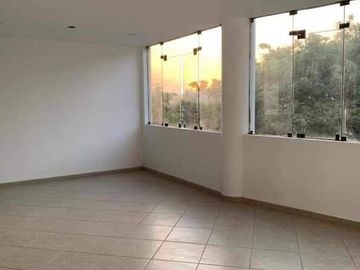 Dúplex frente a parque Urb. Alpamayo $ 170,000