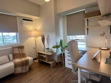 𝐒𝐎𝐍𝐎𝐑𝐀 𝐆𝐀𝐑𝐃𝐄𝐍 𝐑𝐄𝐒𝐈𝐃𝐄𝐍𝐂𝐄𝐒 Alabang-Zapote Rd. Las Piñas City