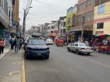 VENDO LOCAL COMERCIAL EN COMAS
