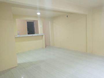 Venta de Casa en Mapasingue en el sector de la empresa Santa Priscila, Ubicada en la ciudadela Colinas del Hipódromo