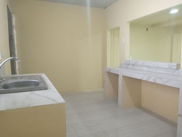 Venta de Casa en Mapasingue en el sector de la empresa Santa Priscila, Ubicada en la ciudadela Colinas del Hipódromo