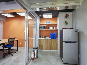 FOR SALE: Office Space in Cityland Pasong Tamo, Makati City