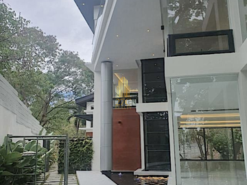Ultra-Luxury Brand New House with Glass Elevator for Sale in Ayala Alabang Village, Muntinlupa
