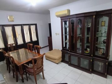 Rumah Hoek Modern Minimalis di Bintaro Sektor 9 – Luas dan Fasilitas Lengkap