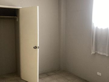 Oportunidad ! Vendo Departamento #1 piso alto Av. Victor Emilio Estrada y Balsamo  con garage